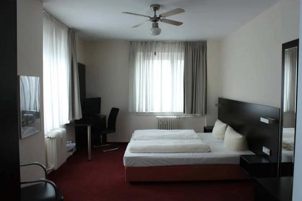 Fair Hotel Frankfurt - Europaallee Messe فرانكفورت