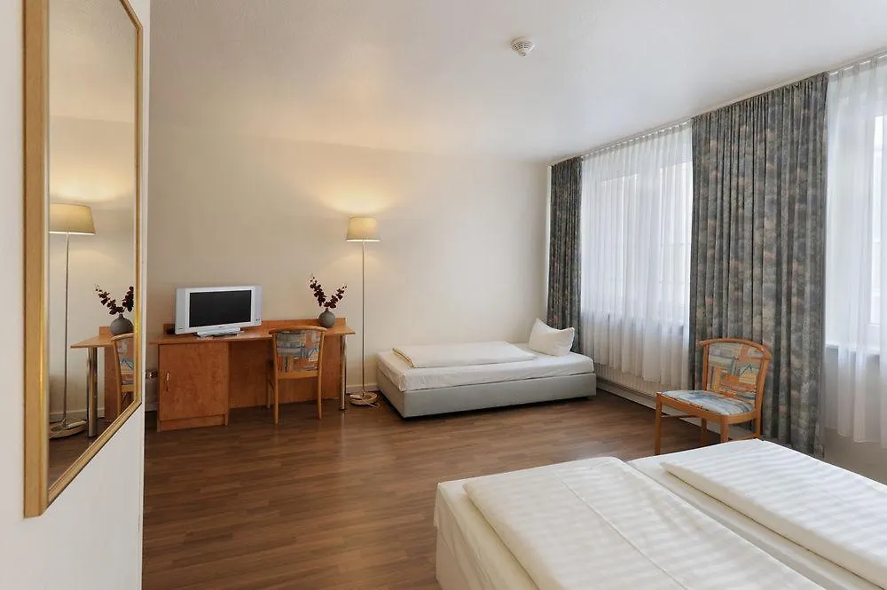 ***  Fair Hotel Frankfurt - Europaallee Messe فرانكفورت ألمانيا
